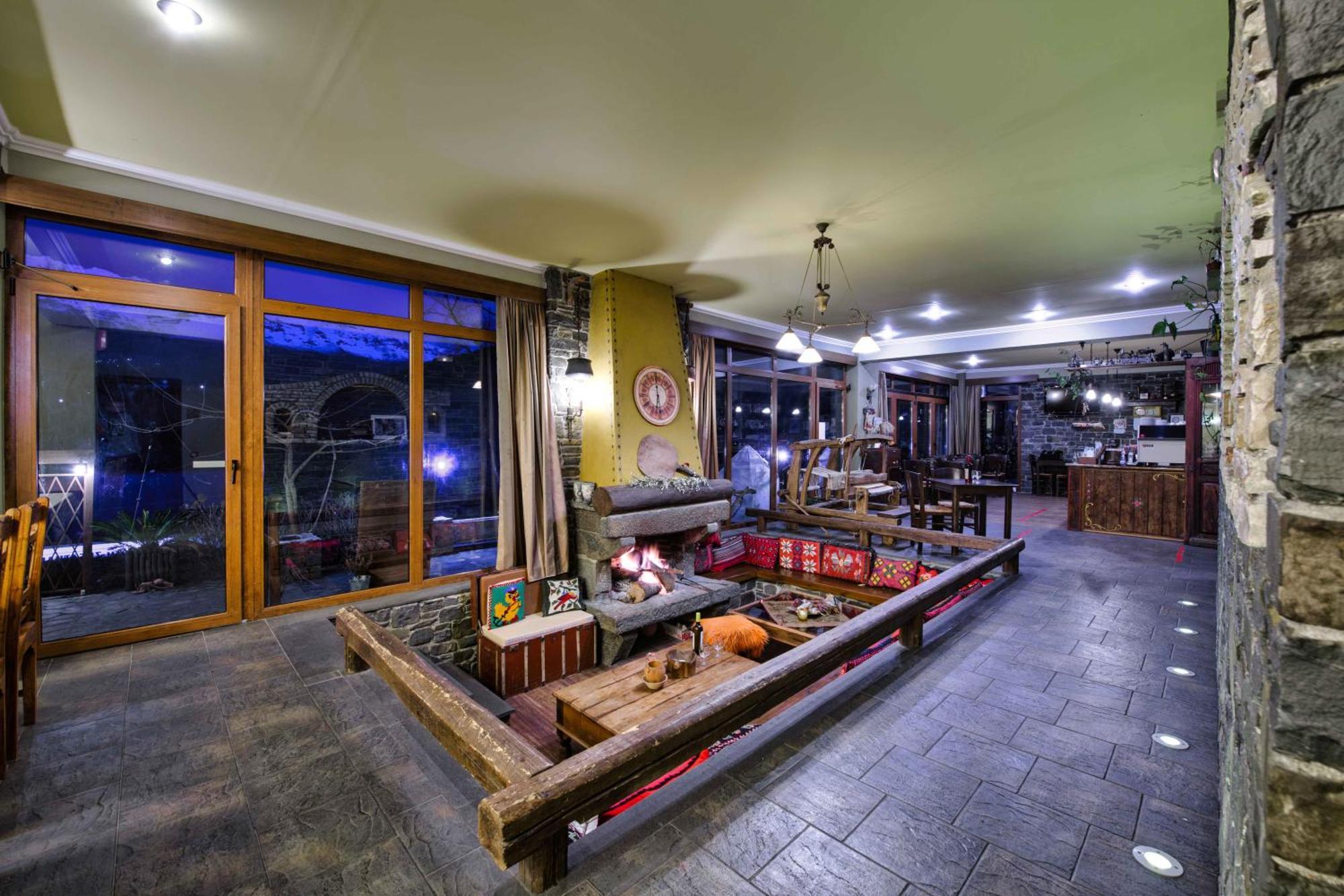 Hotel Teloneio Plaka  Екстериор снимка